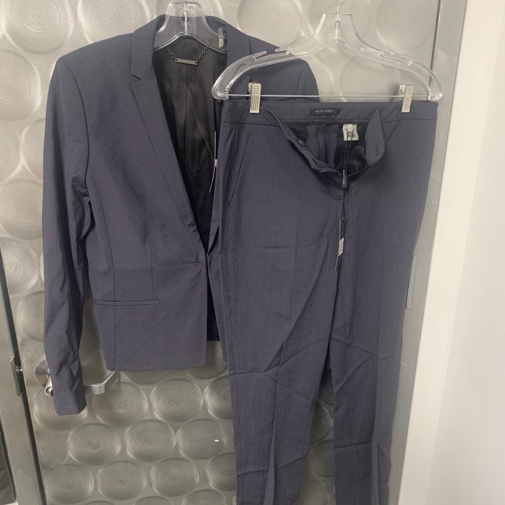 Elie Tahari Blue Women's Suit Size 8 New NWT